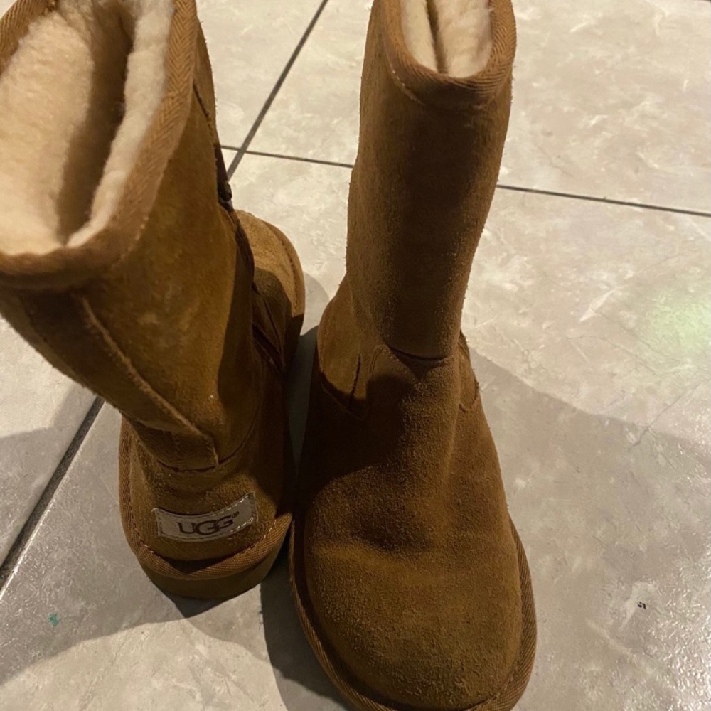 Girls Ugg Boots